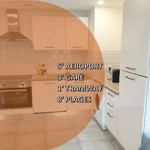 Appartamento Renove 2023 Proche Aeroport 5min, Gare Sncf 2 Min, Tramway Au Pied De L'immeuble , Parking Possible, Renovated 2023 Near The Airport 5 Min, Train Station 2 Min, Tram Next To The Building 1 Min, Parking Possible, Nizza